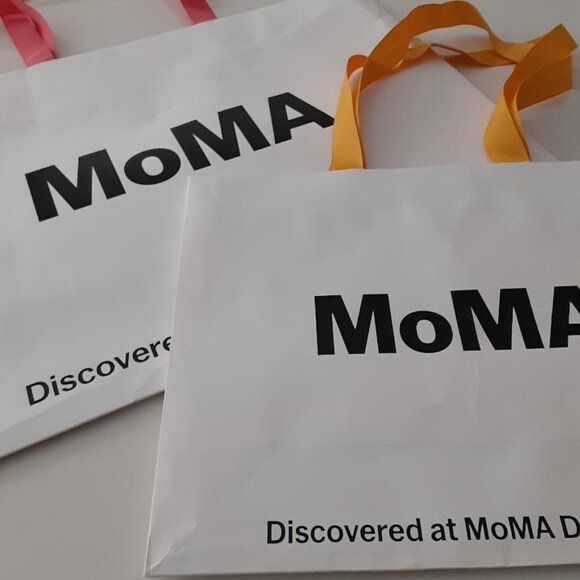 MoMA Paper Shopping/ Tote bags (2) - Picture 1 of 9